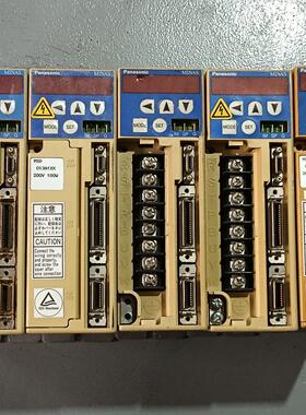 伺服驱动器MSD013A1XX 拆机件 成色还可以 外观