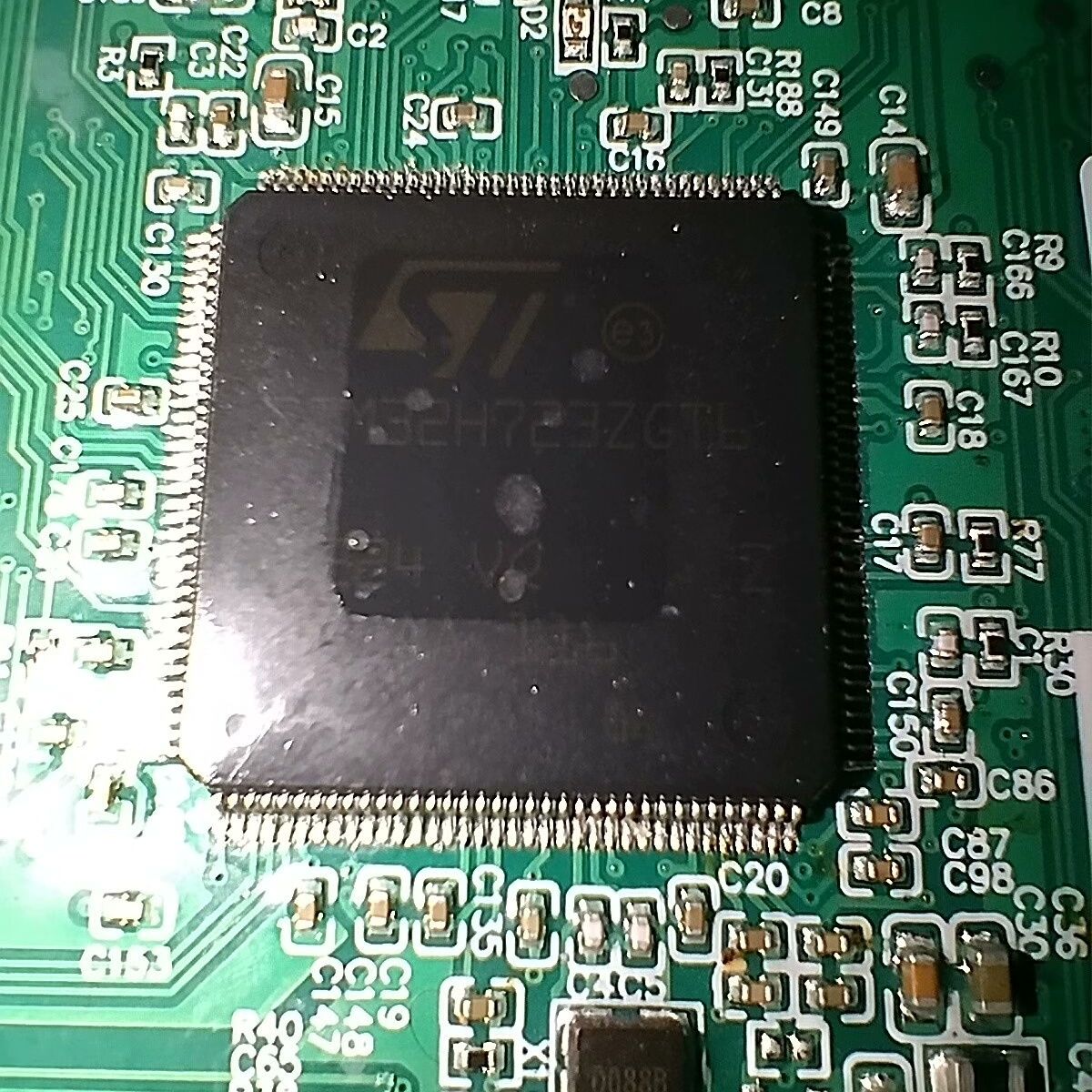 STM32H723ZGT6 需要的联系。