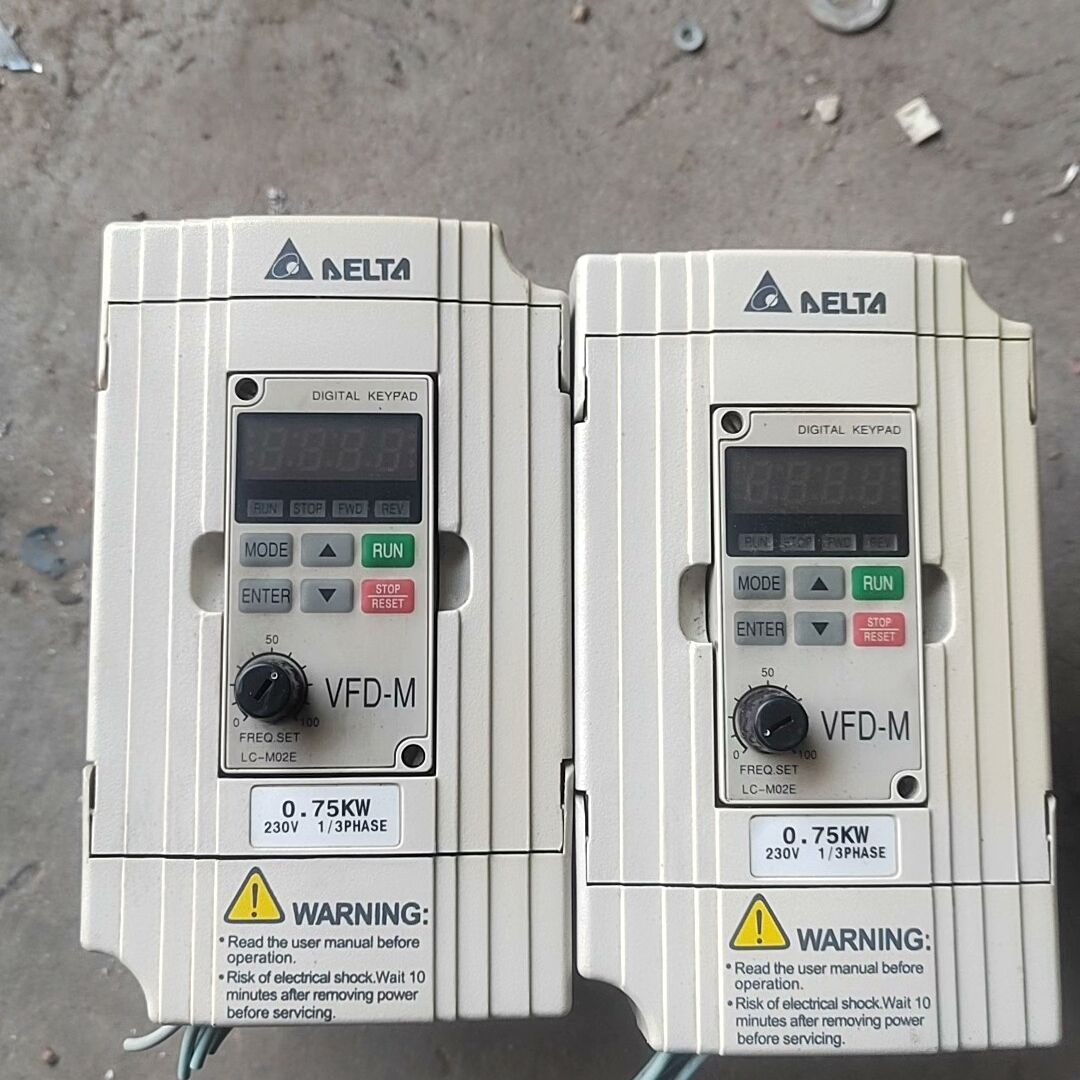 台达变频器VFD007M21A