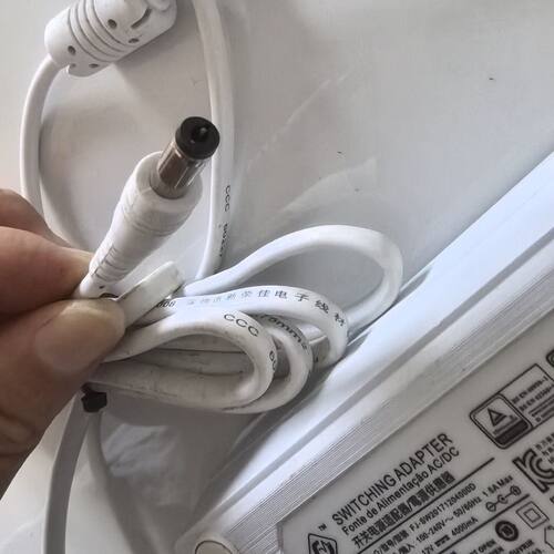 福佳电源适配器