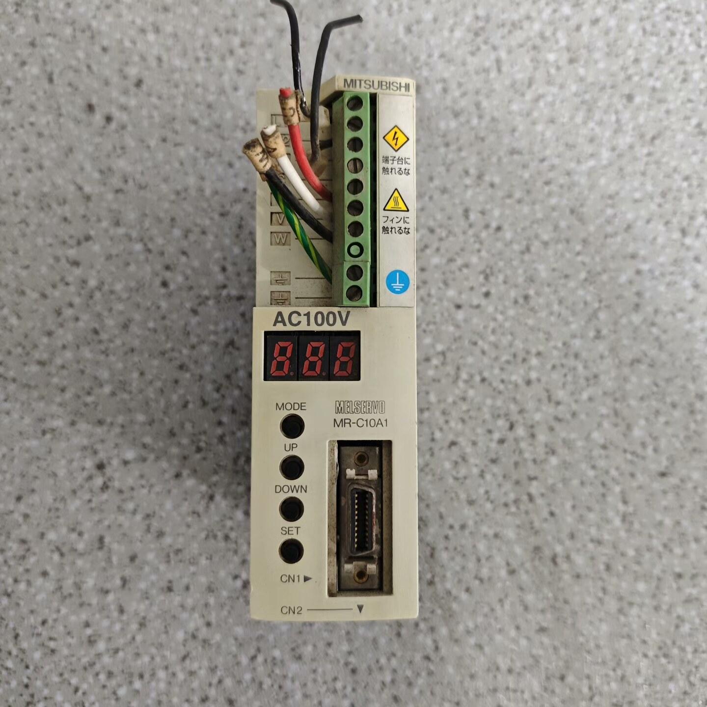 MR-C10A1-B05  伺服驱动器100W