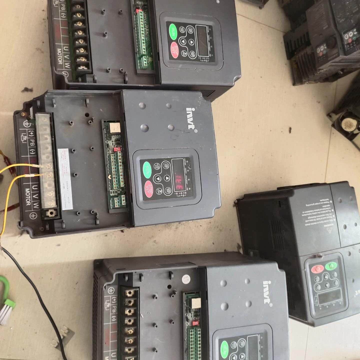 英威腾变频器CHF100A-011G/015P-4 CHE1