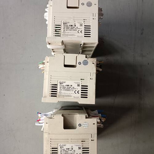 FX3GA-40MR-CM PLC 询价 少盖子 实