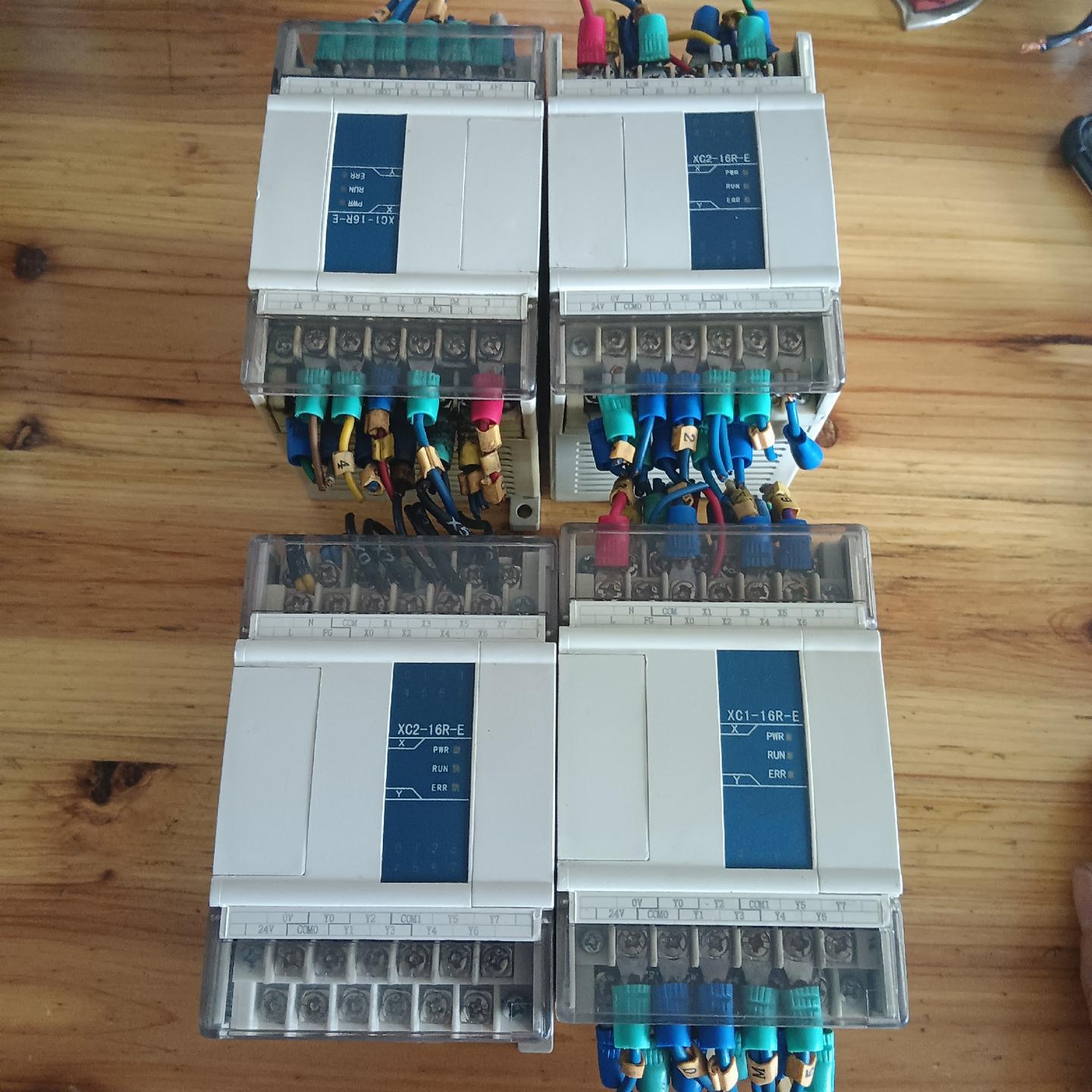 PLC XC2-16R-E  ZC1-16 R-E