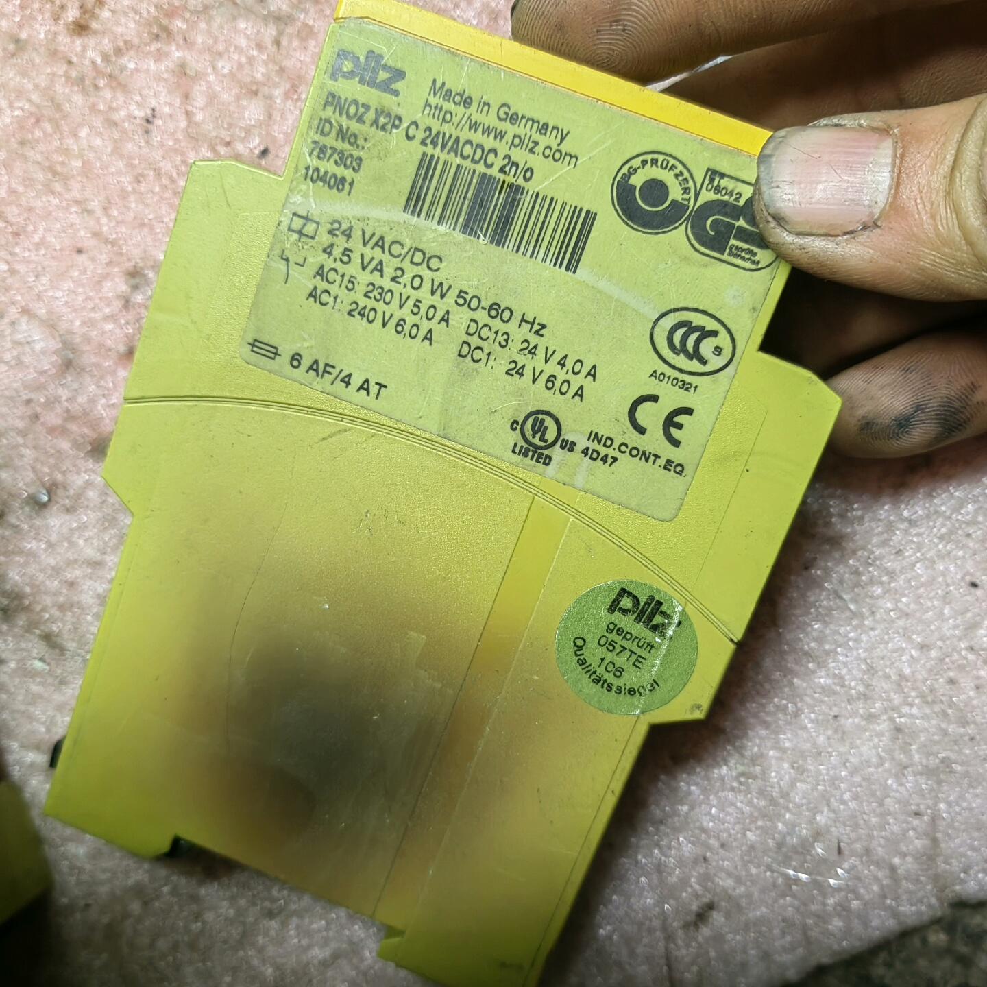 Pilz皮尔兹继电器四个 型号：PNOZX1/PNOZX2/