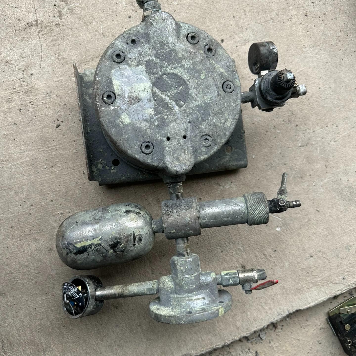 美国固瑞克隔膜泵油漆泵graco triton  1：1