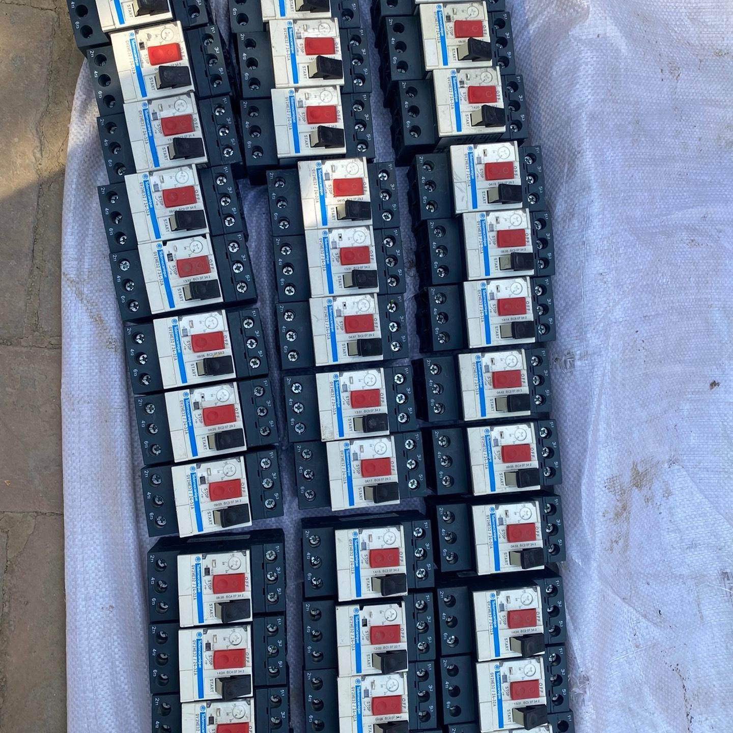 出售拆机GV2ME32/24-32A成色漂亮，还剩