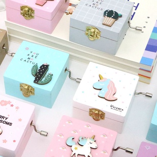 卡通可爱八音盒手摇发条木质音乐盒学生礼物男女生日节日创意礼品