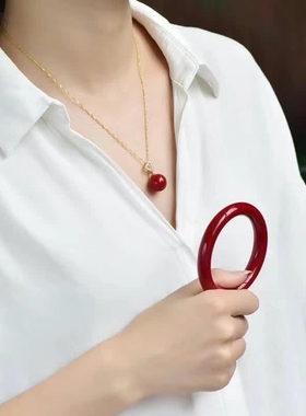 天然红玛瑙手镯女款玉镯子饰品礼物送女友闺蜜生日礼物