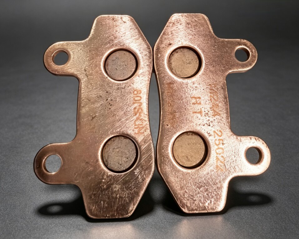 适用于极蜂虬龙Surron来令片刹车皮刹车片金属烧结耐用材料铜图片