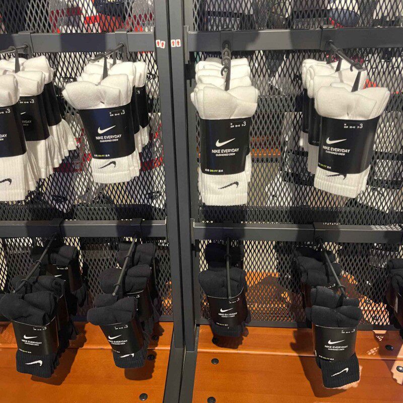 NIke耐克男女2020秋冬款中帮长高筒休闲运动吸汗毛巾底袜子SX7677属于什么档次？