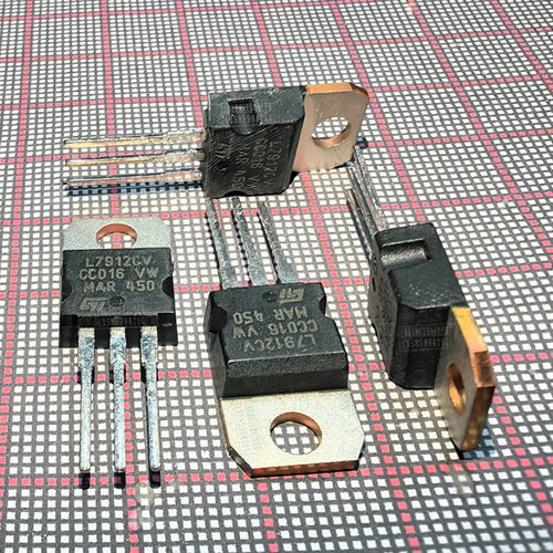 L7912CV三端稳压管晶体管三极管