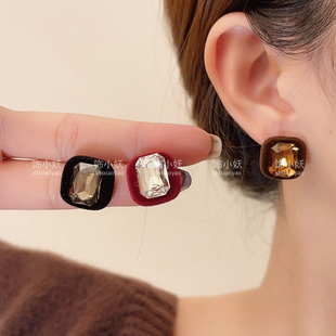 焦糖可可~超显白棕色大闪钻玻璃锆石几何方耳钉韩版高级感耳环女