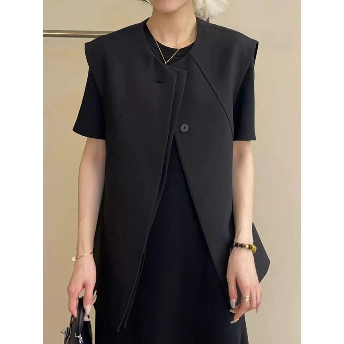 高级感超好看西装马甲女2026春季新款小个子气质马夹背心外套上衣