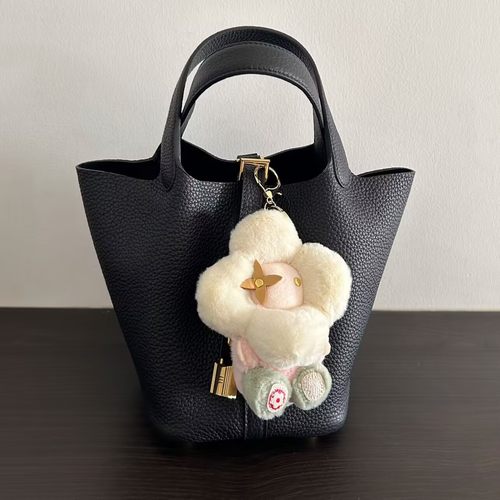 LV&GEDETE 包包挂件太阳花汽车钥匙扣nano小水桶包挂饰玩偶薇薇安