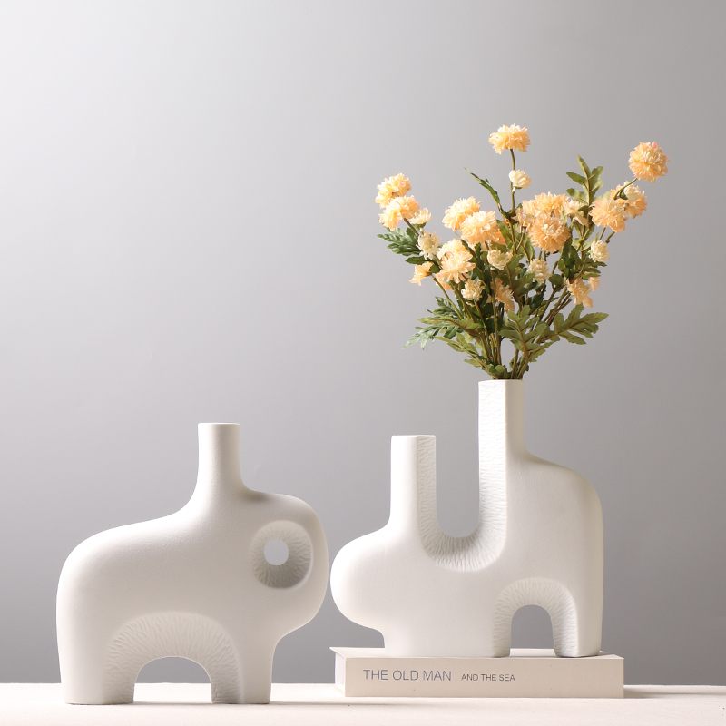 北欧创意白色花瓶样板房客厅桌面插花装饰品磨砂陶瓷摆件简约现代
