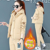 时尚 女2026新款 宽松保暖加厚马甲卫衣休闲三件套 加绒运动套装 冬季