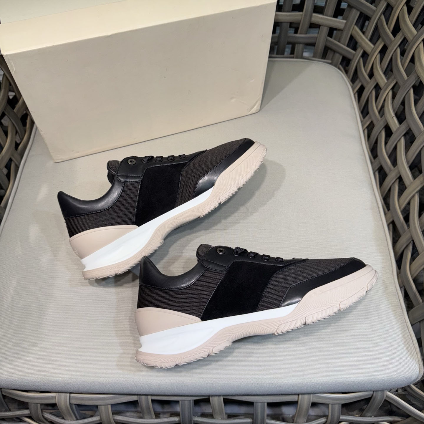 Brion春秋新款绒面牛皮拼接光滑牛皮男士低帮运动鞋轻便舒适百搭