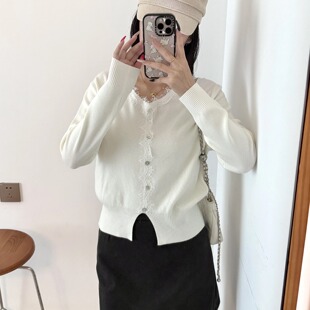 上衣针织开衫 内搭针织衫 新款 抗起球小香风细针蕾丝排扣毛衣女春季