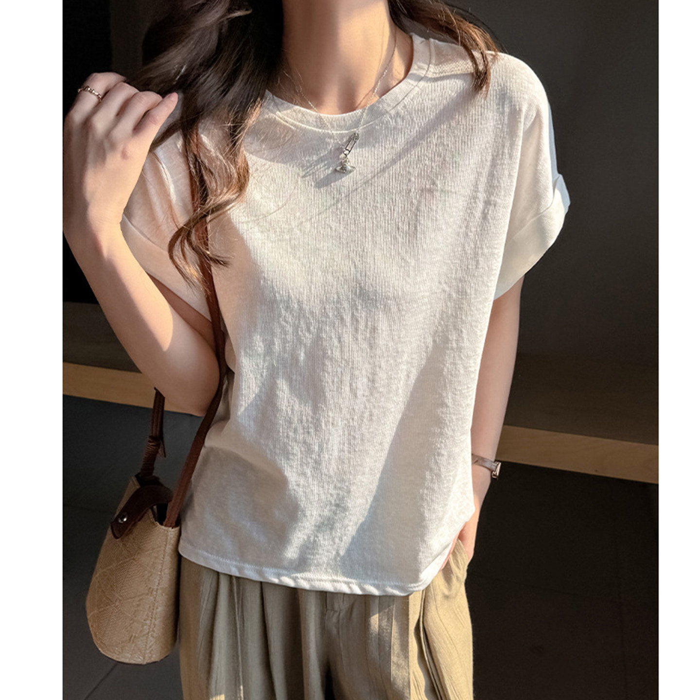 棉麻短袖女2026新款白色t恤宽松显瘦圆领蝙蝠袖上衣内搭春夏薄款