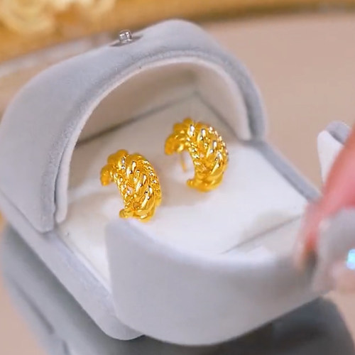 独特设计金属风洋气百搭