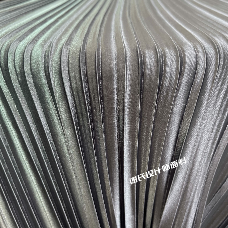 原创灰色春夏缎面压皱百褶布料 褶皱立体风琴褶DIY设计师小众面料