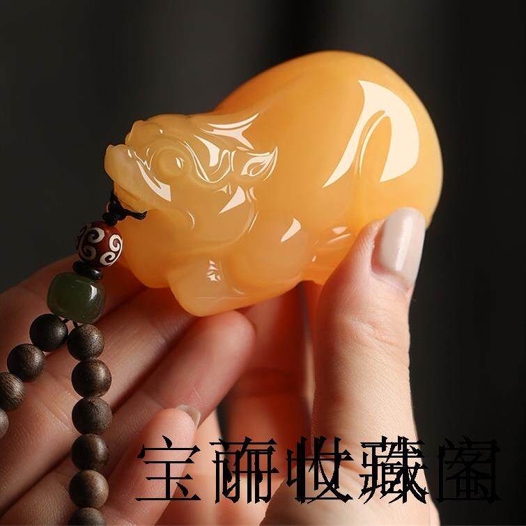 精品青白玉貔貅挂件昆仑金丝玉吊坠糖玉把玩件黄龙玉招财貔貅玉坠