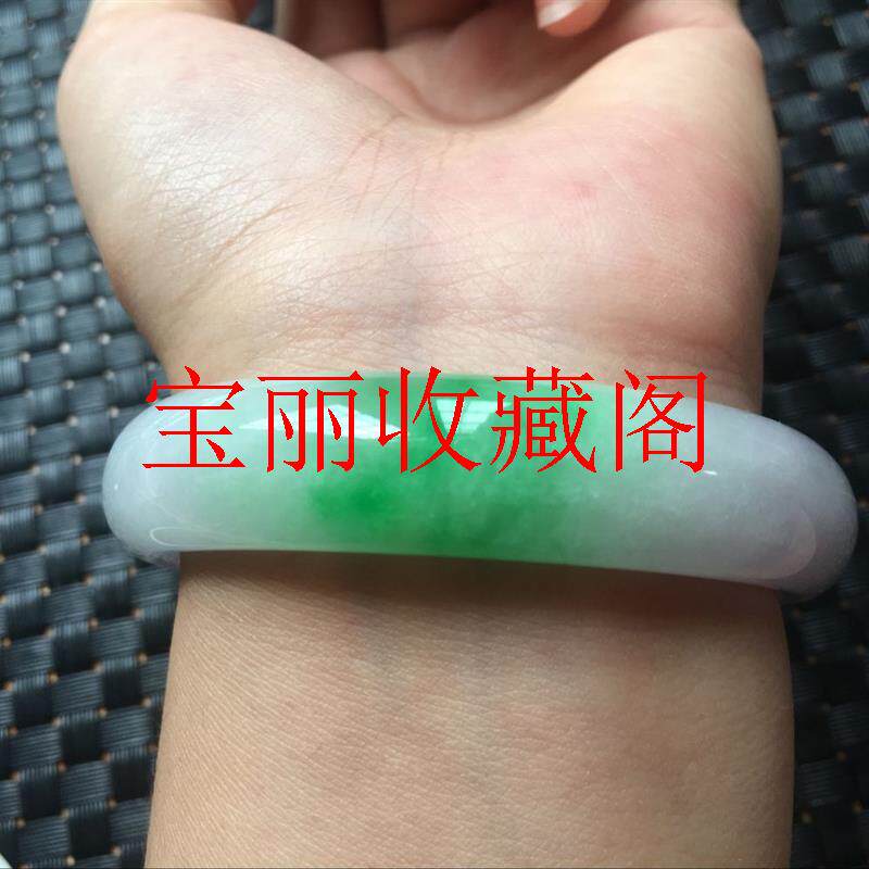 高端缅甸老坑翡翠色手镯高冰种阳绿玉石手镯子白透青高级感时尚款