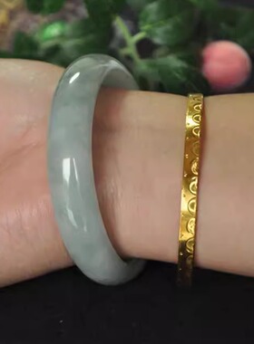 缅甸老坑翡翠色玉手镯冰糯种浅绿色玉镯子正圈贵妃镯高档时尚女款