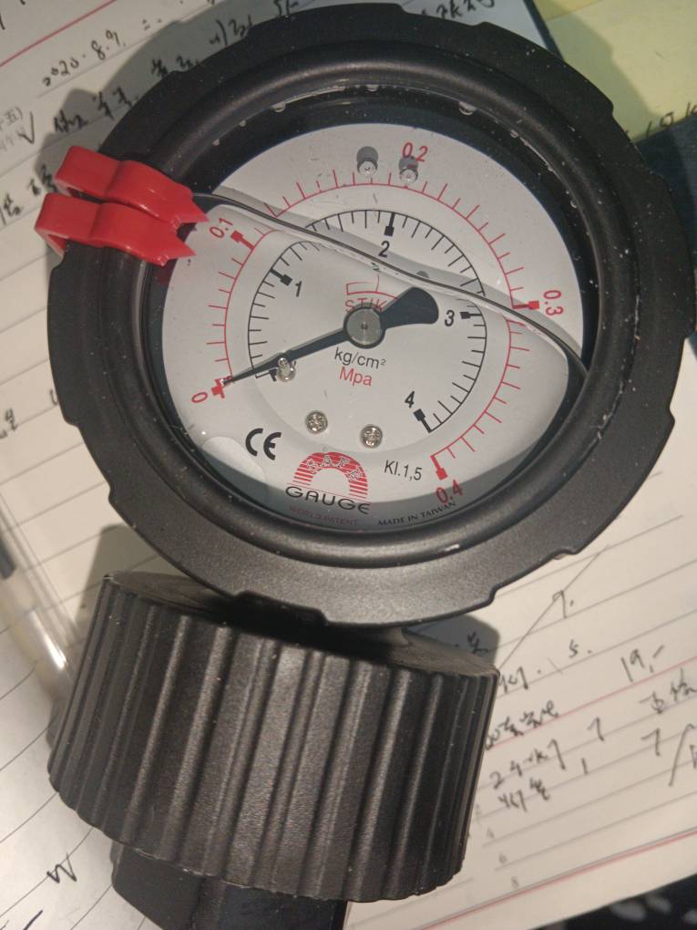 0.4mpa4KG台湾华记压力表单面PP GS-AC