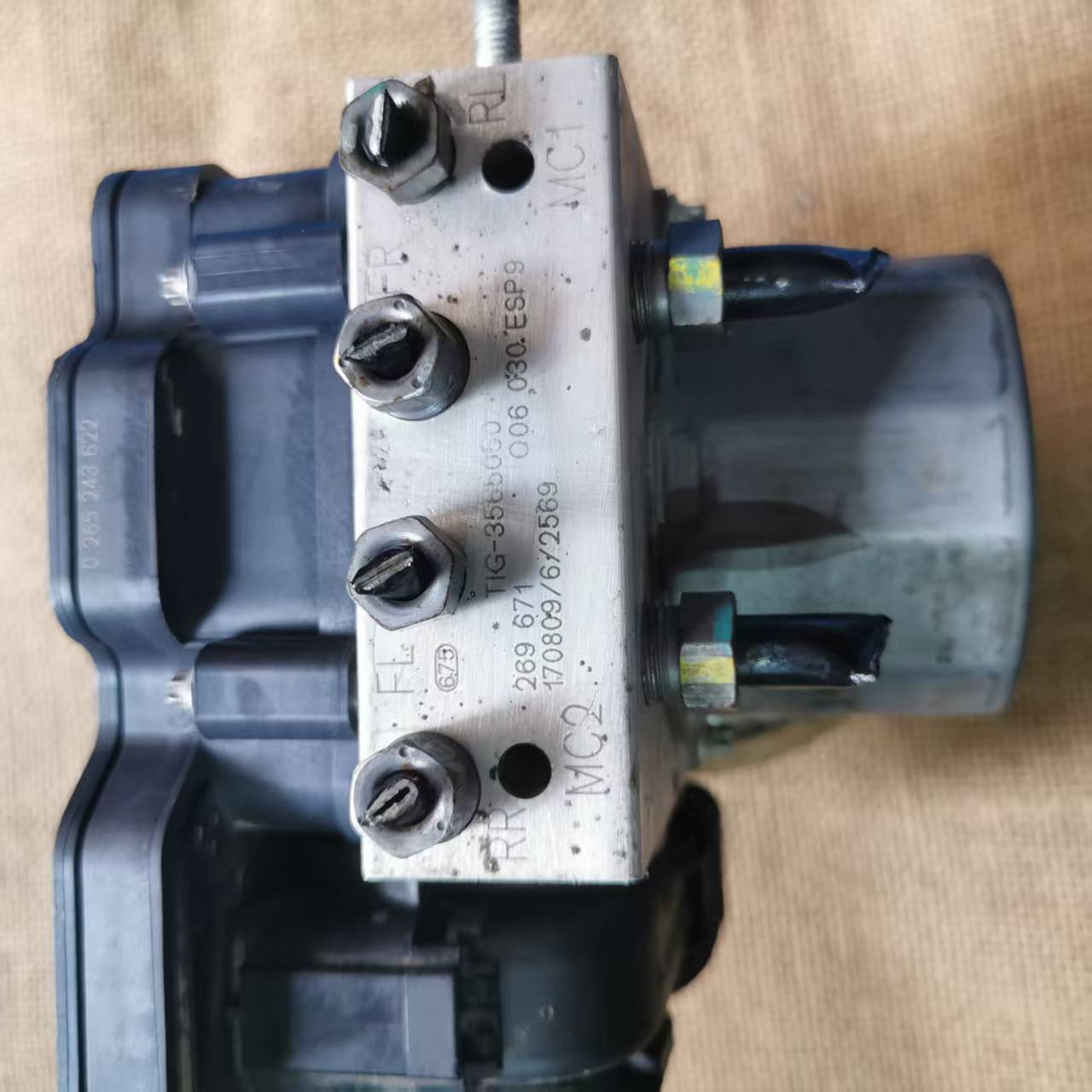 适配于腾势400ABS泵总成刹车控制单元刹车泵模块泵体 TIG-3565050