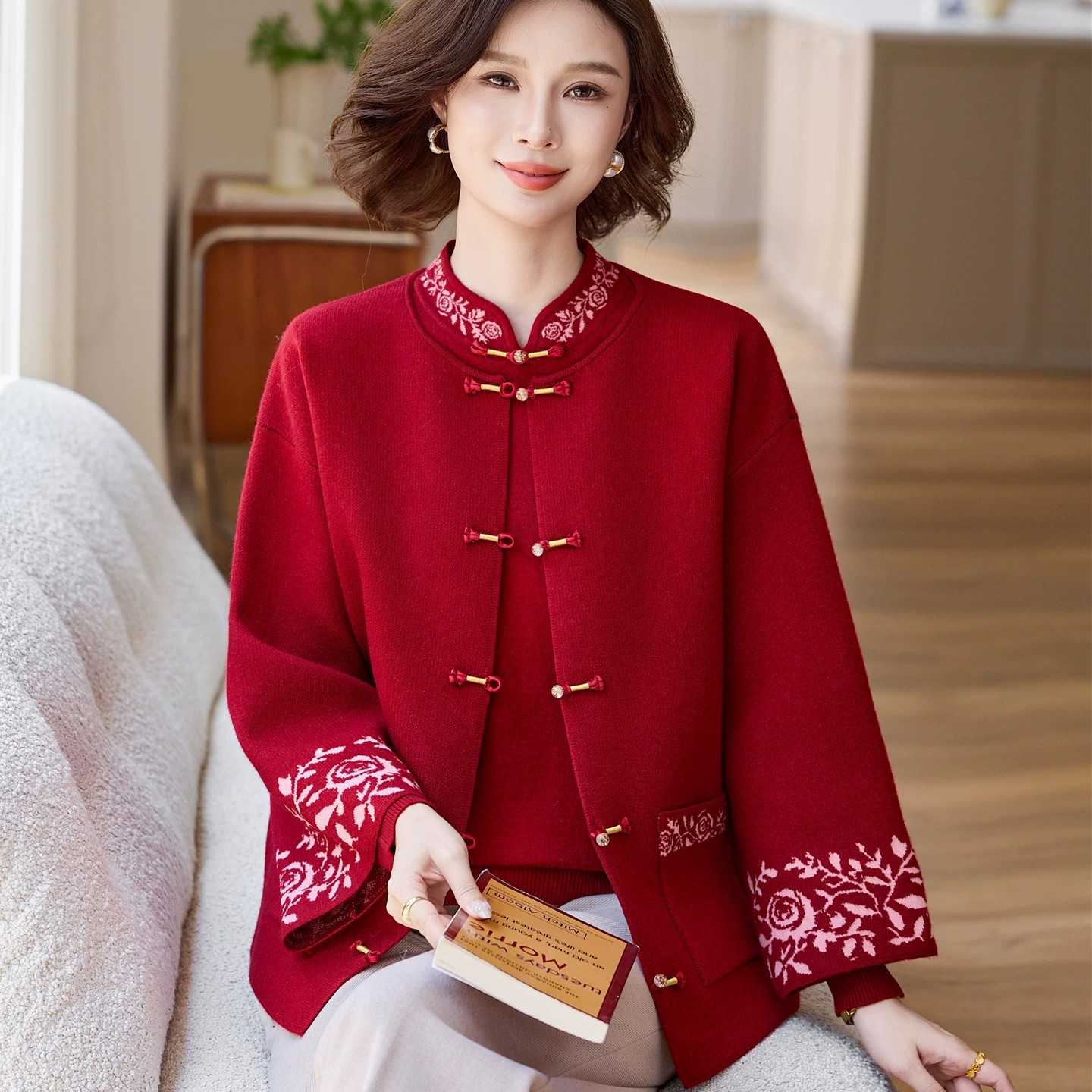 秋冬中式盘扣妈妈针织两件套