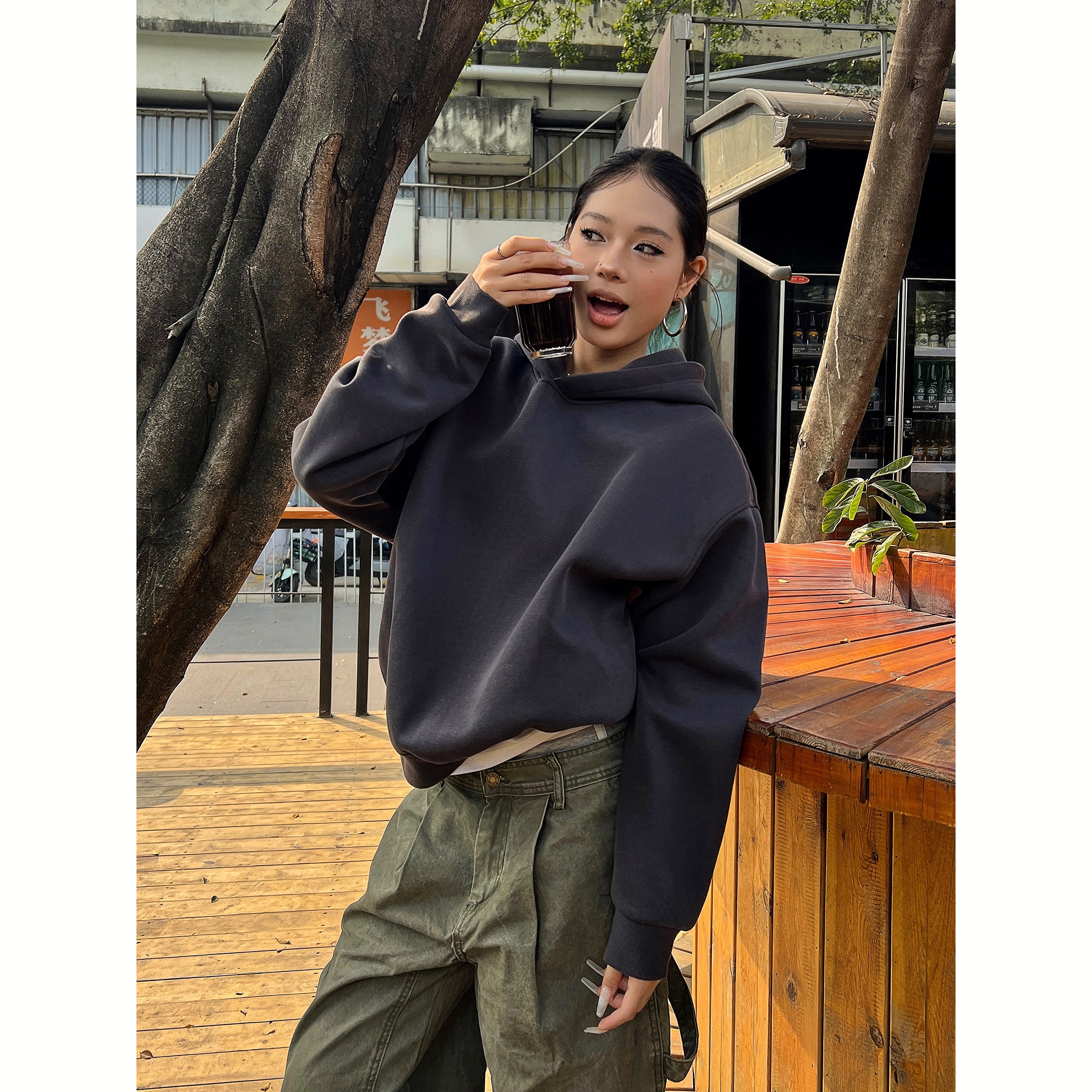 F383 2025美式重磅纯色简约设计连帽卫衣复古cleanfit短款帽衫潮