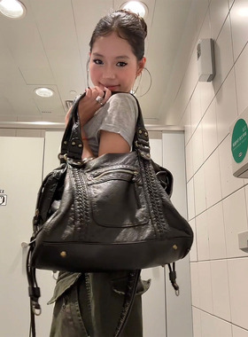 F383 y2k女大容量包机车包法式复古单肩斜挎包腋下托特包做旧时尚