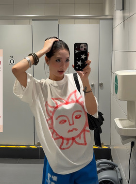 F383 美式手绘创意太阳印花圆领短袖T恤夏季百搭宽松休闲打底上衣