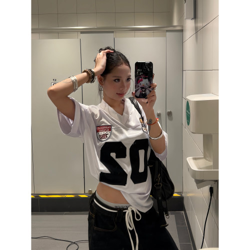 F383 美式复古数字徽章V领运动风T恤夏季hiphop宽松休闲街头球服