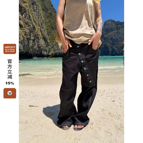 F383高街斜拼接多纽扣设计牛仔裤