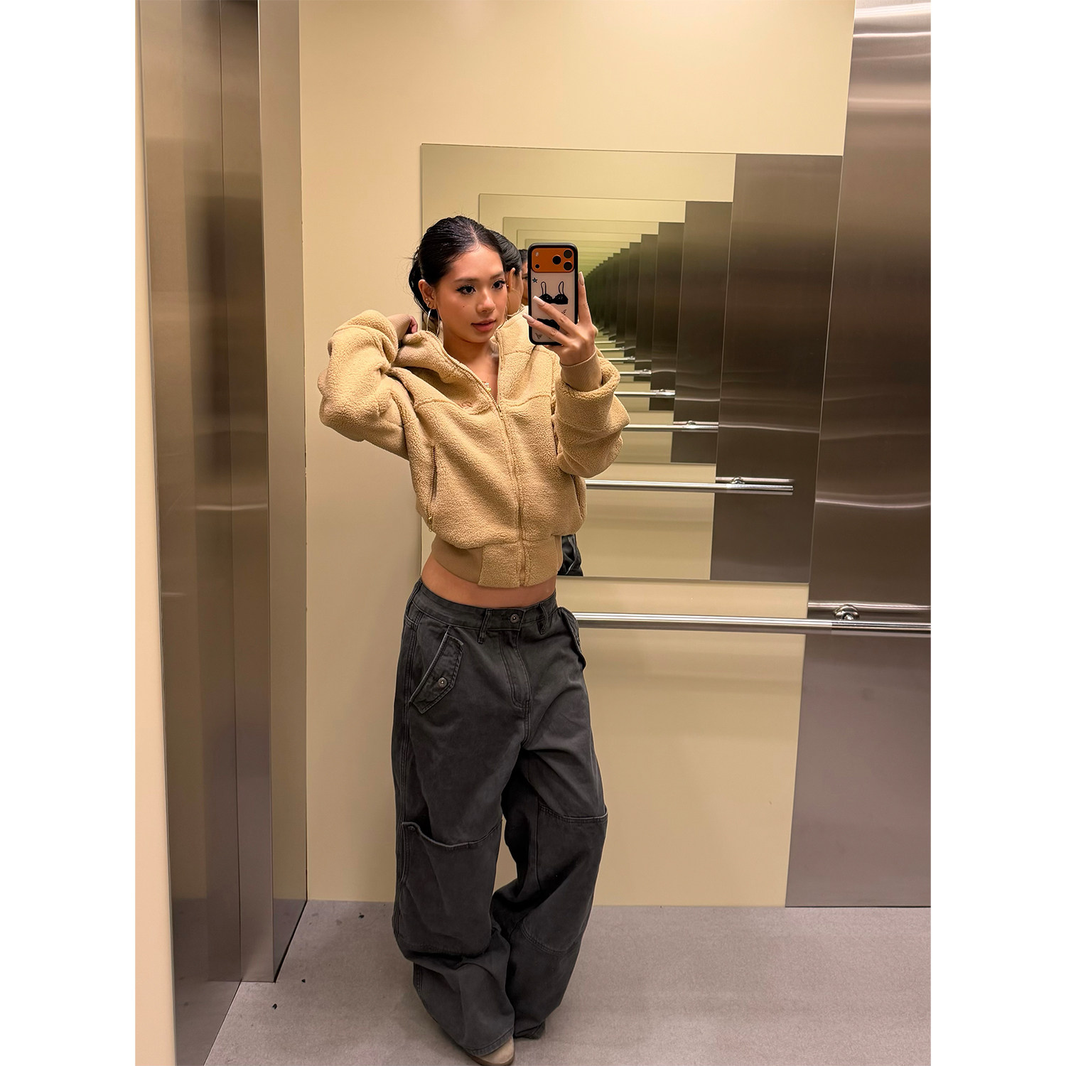 FFR羊羔绒短款外套软毛绒上衣