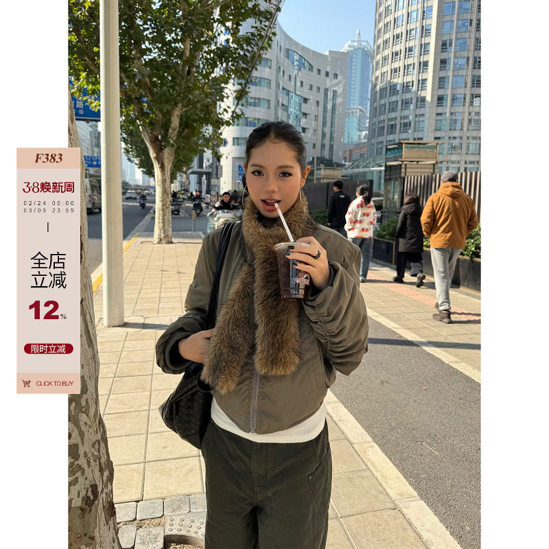 F383 美式复古座山雕大毛领拼接飞行夹克棉服女加厚短款棉衣外套