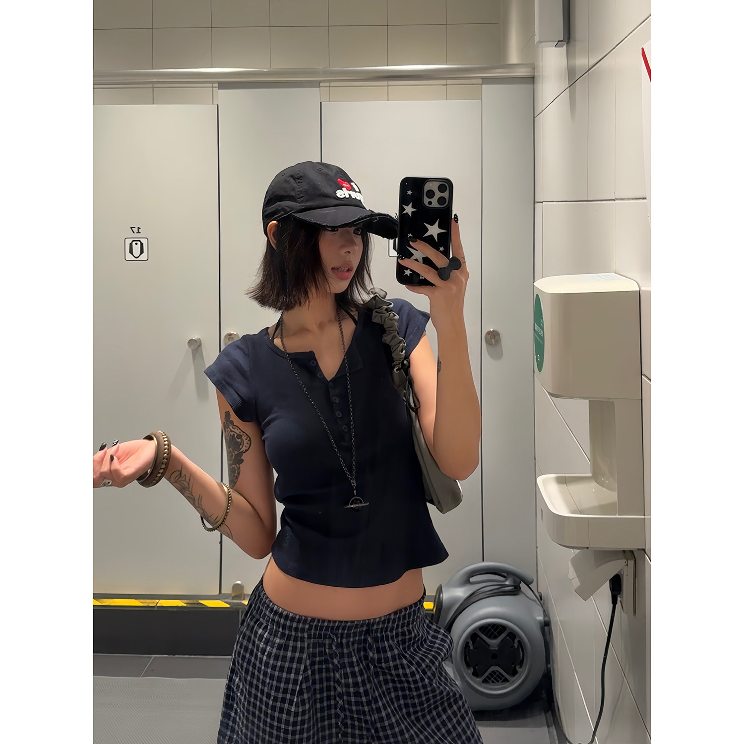 F383 美式复古圆领半排扣短袖T恤夏季女修身显瘦百搭短款上衣辣妹