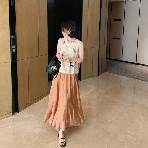 好美亮面垂感褶皱半身裙