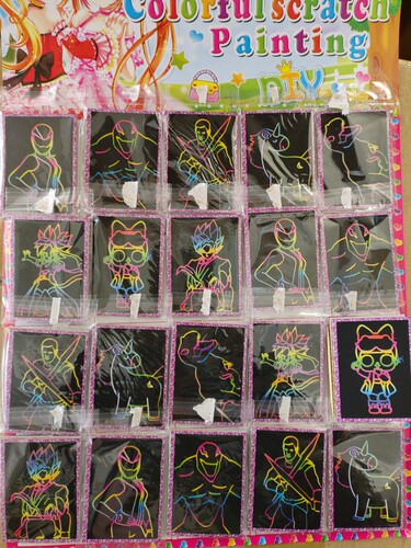 新奇丽吊板地摊玩具20包炫彩刮刮画卡通涂涂画画填色卡小卖部热卖