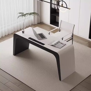 意式轻奢烤漆老板桌医美咨询桌设计师办公桌简约现代美容院洽谈桌