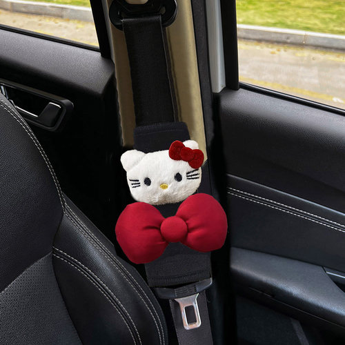 新款HelloKitty汽车安全带护肩套短款通用车载装饰品卡通可爱女生