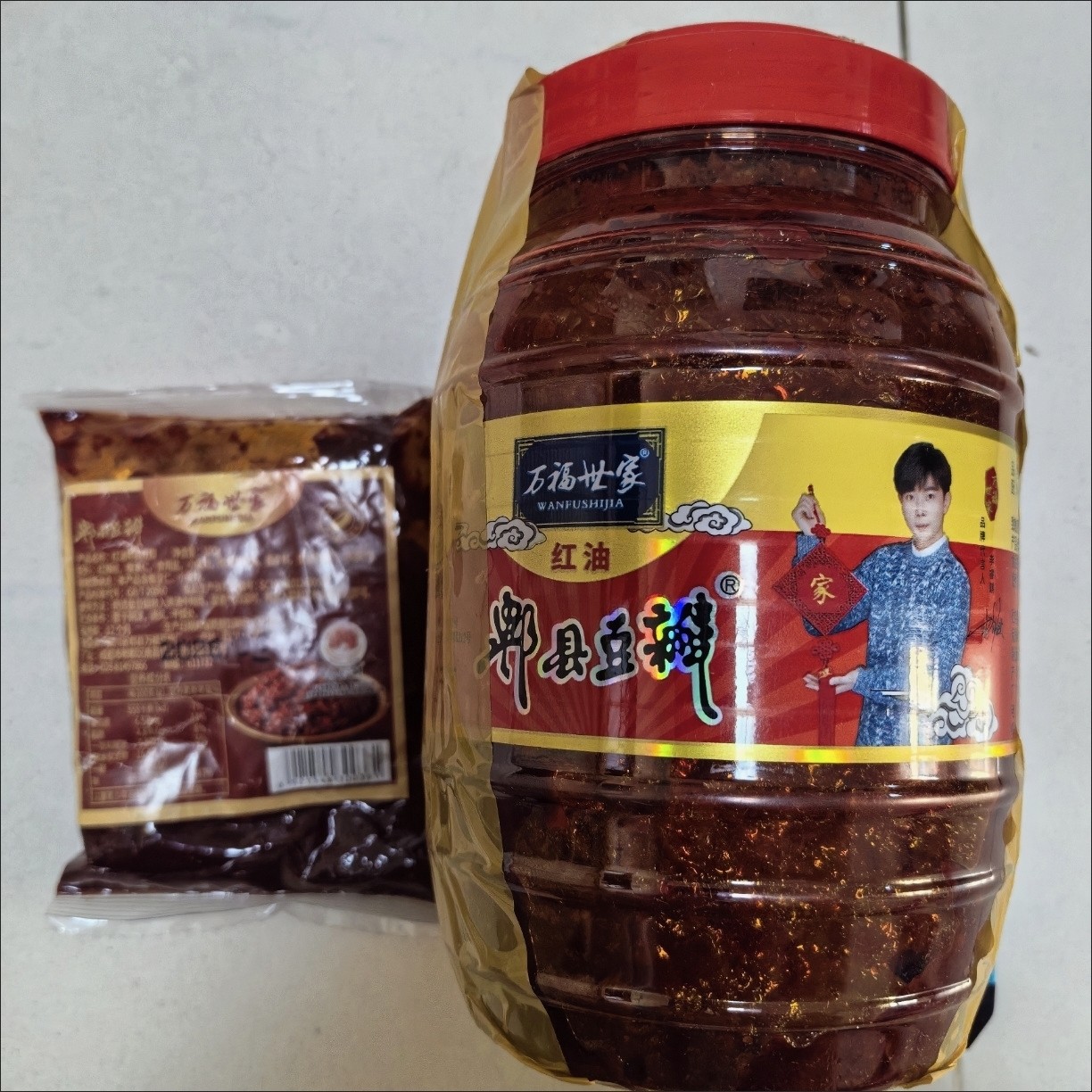 万福世家正宗四川郫县特产万福世家郫县豆瓣红油豆瓣酱调料