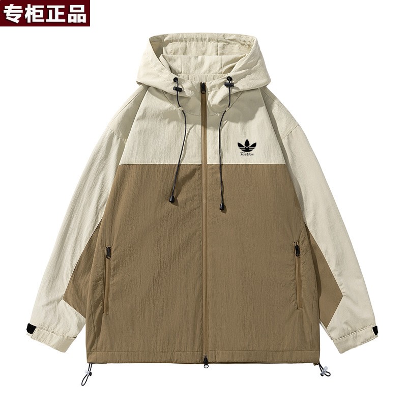 奥莱国际旗舰店唯品会秋季拼接撞色冲锋衣夹克男防水防风山系风衣