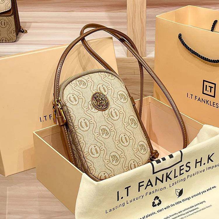 香港迷你小包手机包女2025新款春夏休闲小巧轻便可爱斜挎包女