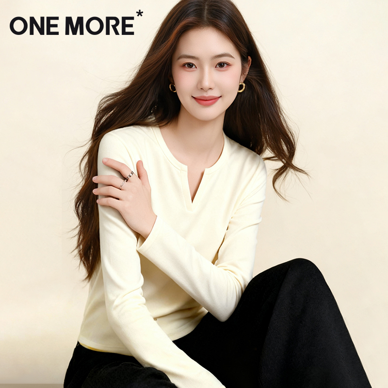 onemore杏色长袖t恤女v领修身