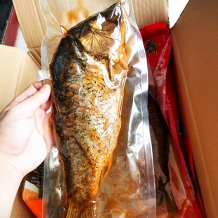 大鲤鱼酥香鱼香辣麻辣五香味酥鱼罐头即食鱼整条淡水鱼熟鱼鲫鱼