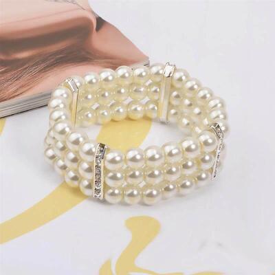 Pearl and diamond bracelet, cream-colored bracelet手环